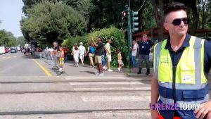 Cascine invase dai tifosi / FOTO - VIDEO