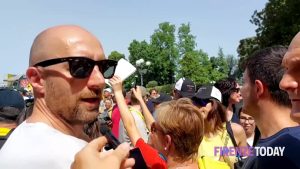 L'entusiasmo dei tifosi fiorentini per il Tour: "Che emozione, che bello" / VIDEO