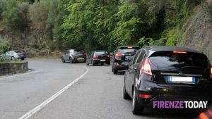 Chiude via Bolognese: cambia il percorso dei bus