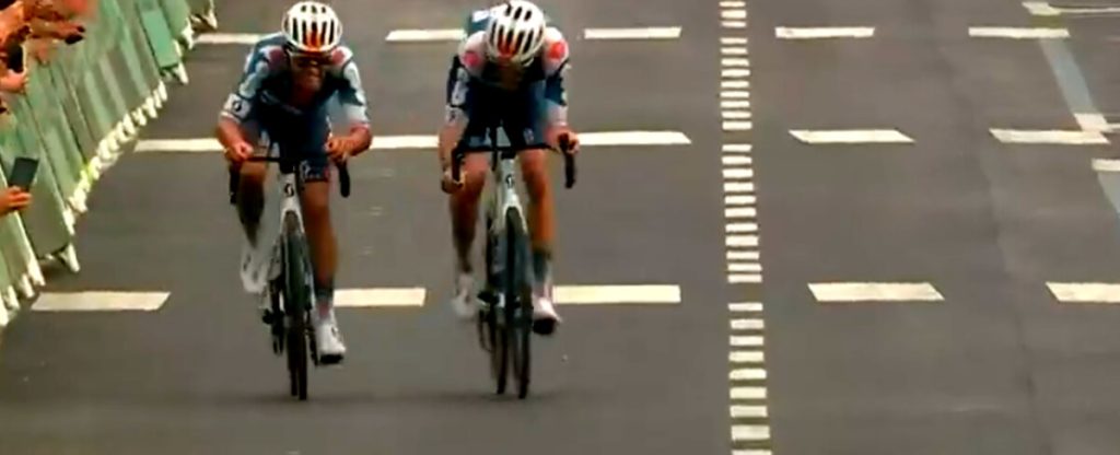 Tour de France: la prima maglia gialla è di Bardet