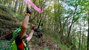 San Godenzo: scivola nel bosco e rimane ferito, intervento del Soccorso Alpino