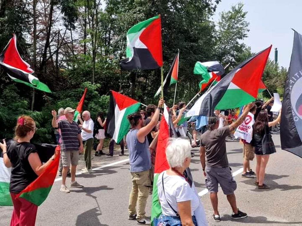 Grand Départ: bandiere palestinesi per contestare il team israeliano