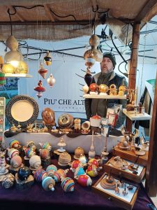 Ars Manualis, mercatino d'artigianato artistico