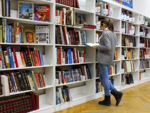 Biblioteche a Firenze, gli orari e le chiusure del periodo estivo 2024