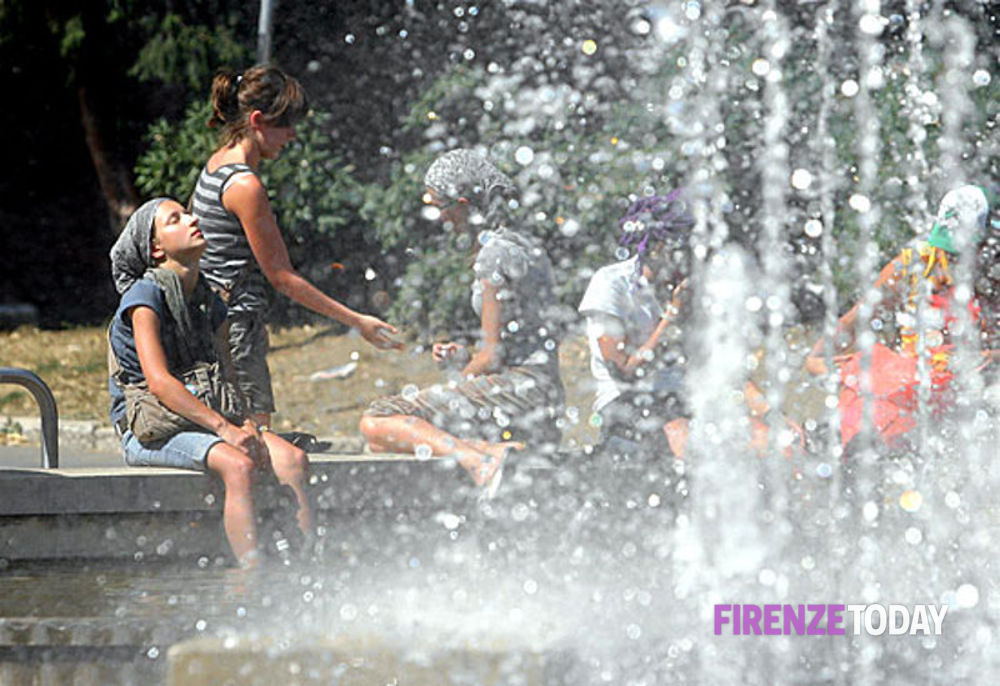 Meteo, altri due giorni di allerta: arriva il grande caldo