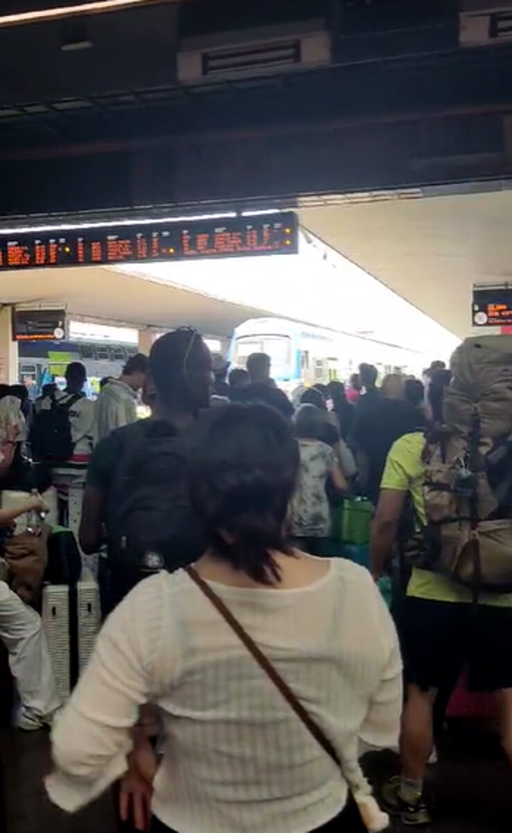 Treni, guasto sulla linea a Rovezzano: raffica di ritardi, tutti in coda in stazione