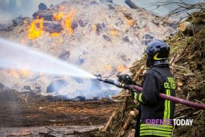 Elevato rischio incendi boschivi sulle colline dell'Empolese Valdelsa
