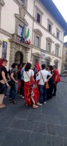 Scioperano i lavoratori di Fondazione Sistema Toscana: "La Regione deve sapere cosa accade lì dentro" / FOTO
