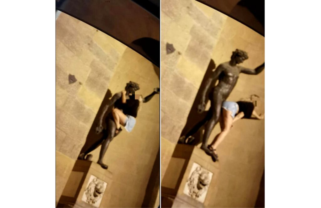 Ancora una 'scalata' sulla fontana del Bacco: l'autore è un 21enne, era in visita con la famiglia