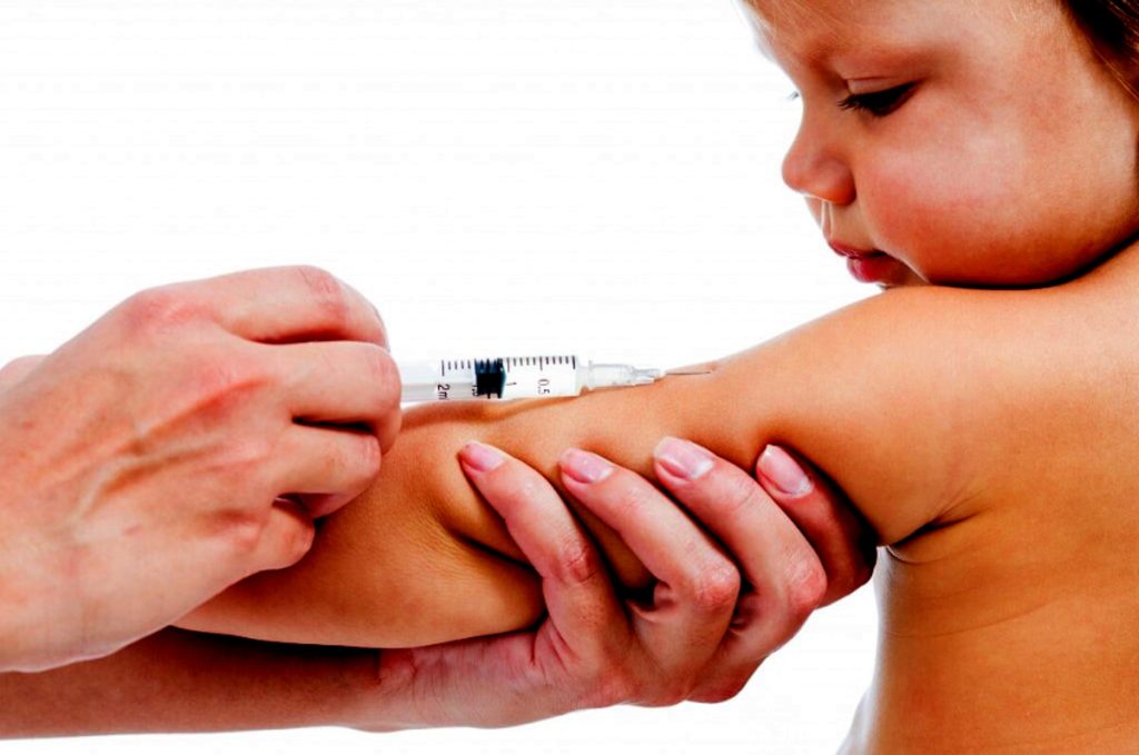 Ordine dei medici e Sipps contro la Lega: “Senza obbligo vaccinale, a rischio i minori più fragili”