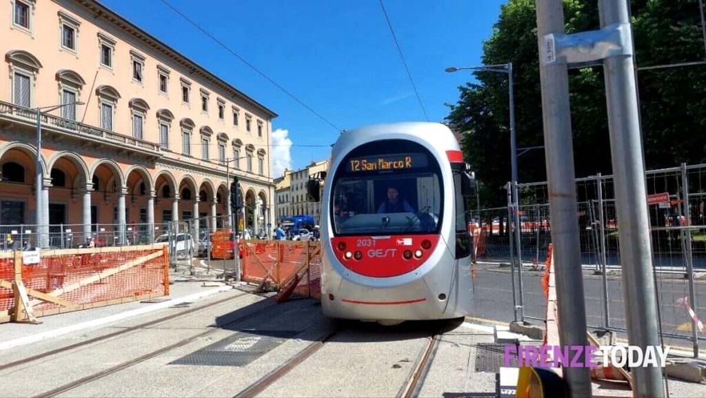 Tramvia: corsa contro il tempo per finire i lavori