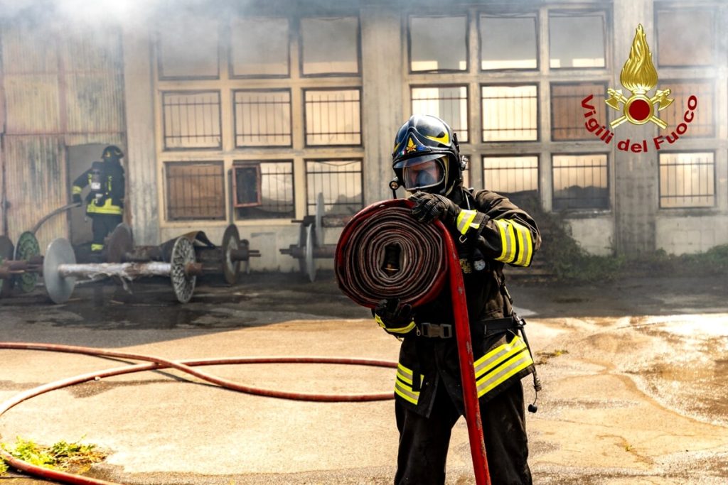 Concorso pubblico: oltre trecento posti per entrare nei Vigili del Fuoco