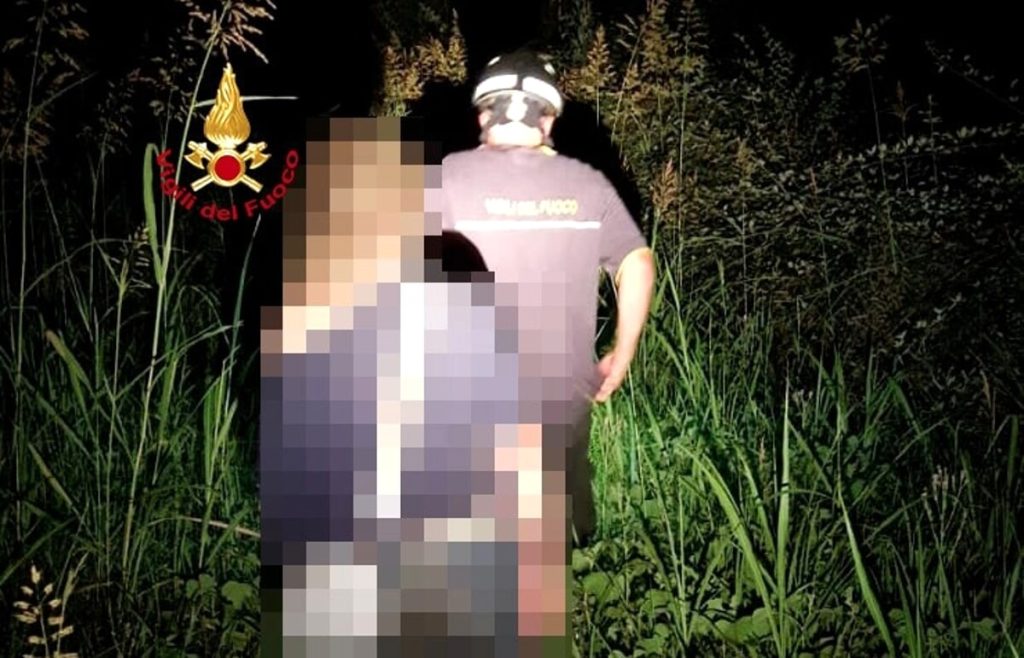 Si perde nel bosco durante un’escursione, ritrovata dopo tre ore