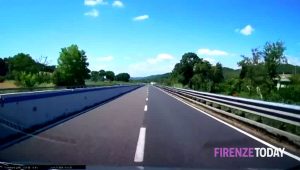 Superstrada: auto controsenso sull'Autopalio  VIDEO