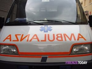 Investita dal marito sul marciapiede: grave a Careggi