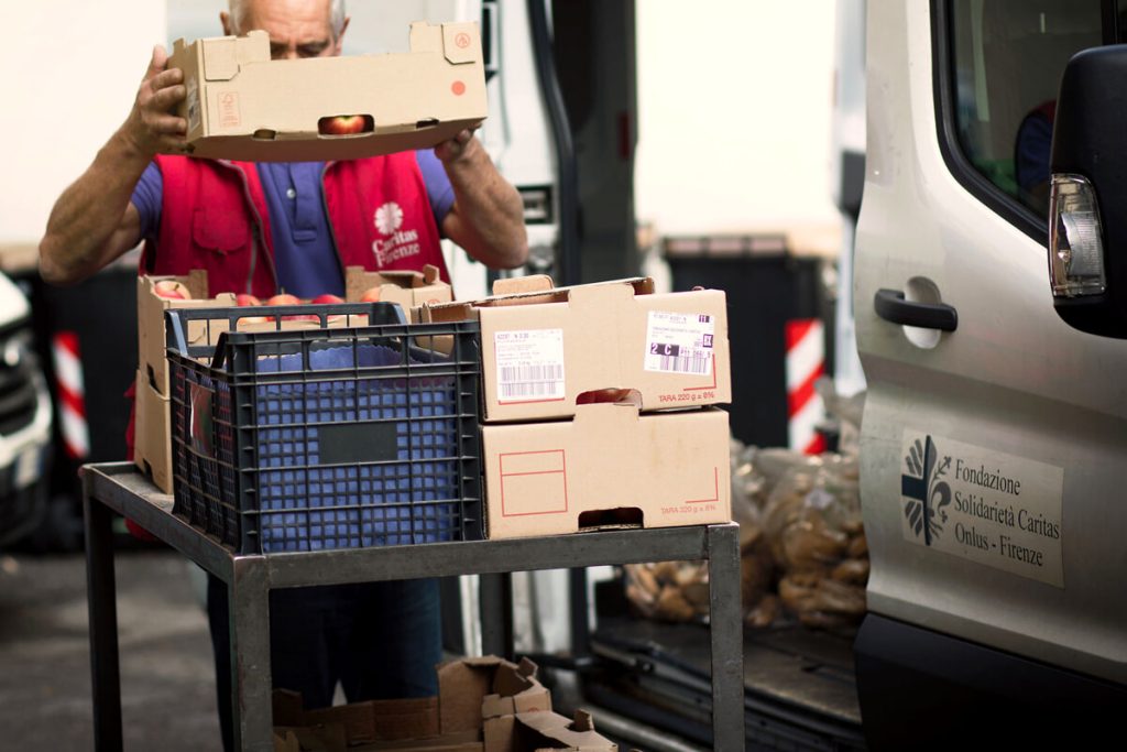 Caritas, la solidarietà non va in vacanza: mense aperte tutta l’estate