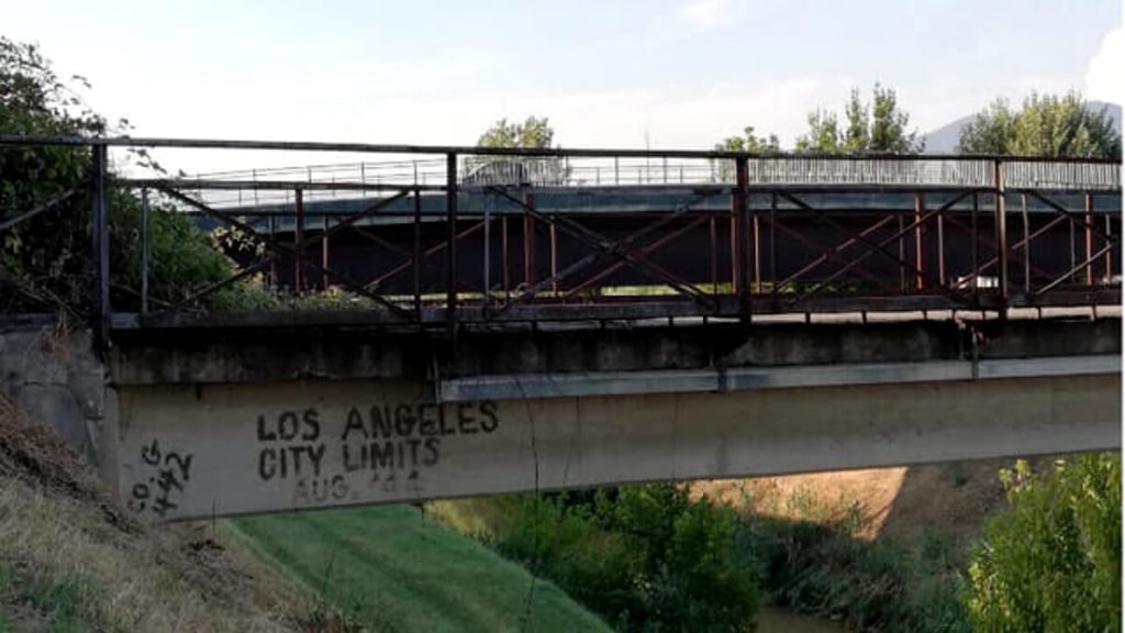 Mantignano: al via la demolizione del ponte dei “cazzotti”