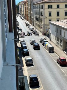 Scontro tra auto e scooter: muore 66enne / FOTO