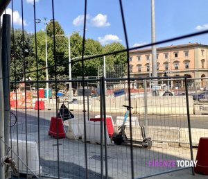 Vacs, proseguono i lavori. I commercianti: "Siamo diventati invisibili" / FOTO / VIDEO
