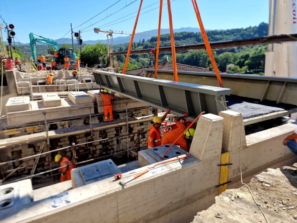 Verso il 'nuovo' ponte ferroviario sull'Arno / FOTO