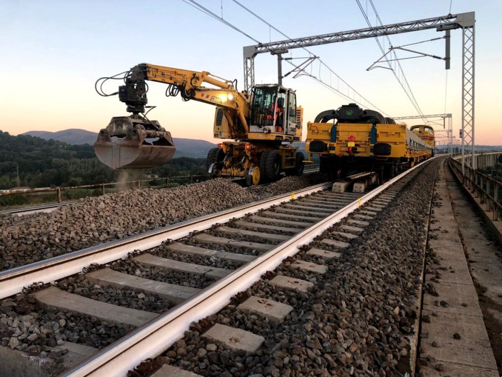 Treni, linea Firenze-Roma: completati gli interventi al viadotto Paglia