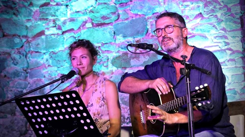Lo spettacolo “Mille metri di vuoto” dei Bettedavis Duo al Mulino del Ronzone di Vinci