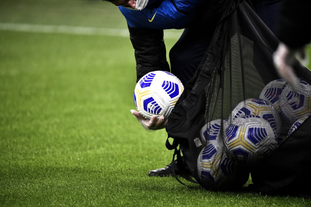 Serie A, le nuove regole per la stagione 2024/25: niente più raccattapalle per evitare perdite di tempo