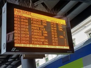 Treni, ancora estranei sui binari e nuove cancellazioni