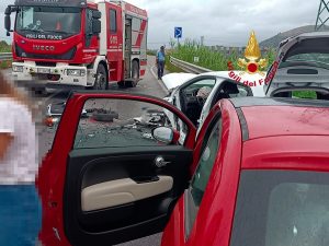 Maxi incidente: coinvolte cinque auto 