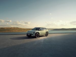 Mondo elettrico: con la nuova KiaEV3 un passo verso la mobilità sostenibile