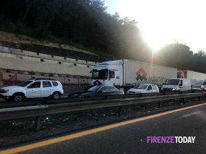 Autostrada: fino a 9 km di coda verso Firenze