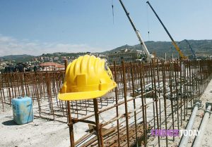 Lavoro nero e scarsa sicurezza nei cantieri: tre imprese sospese