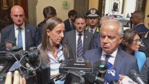 Sicurezza, Piantedosi: “Un piano straordinario per le Cascine e la stazione, per bonificarle da chi delinque”