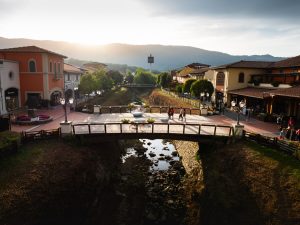 "Goodbye Summer" all'outlet di Barberino di Mugello: eventi con Ermal Meta, Bigmama e J-Ax 