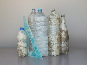 "Inventario": un viaggio fotografico tra gli oggetti sopravvissuti alla catastrofe