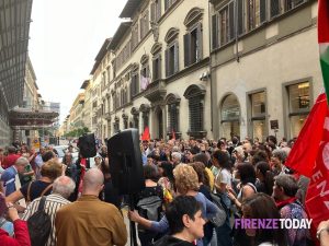 A Firenze la protesta contro il Ddl Sicurezza: “Un provvedimento intimidatorio” / FOTO - VIDEO