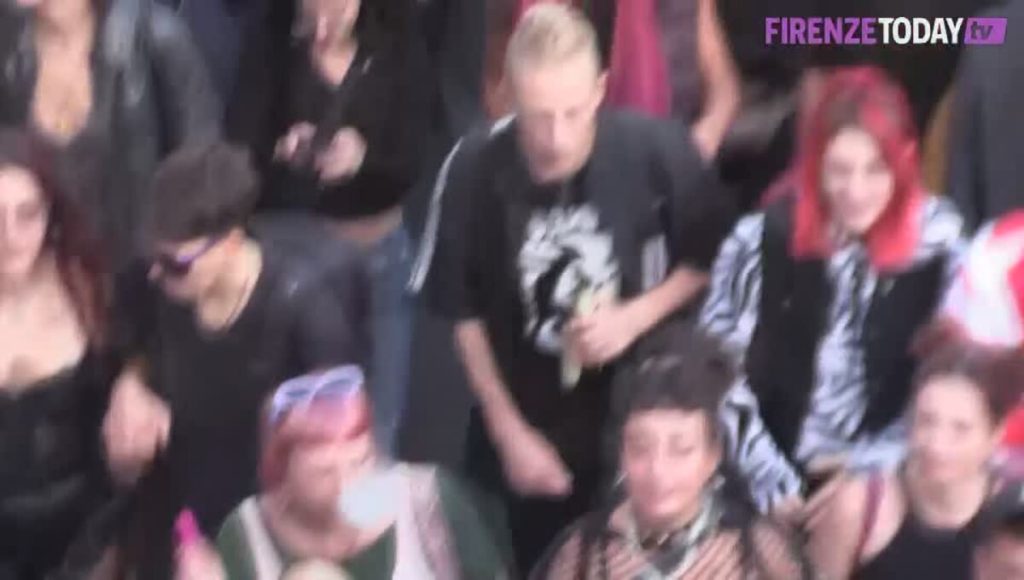Pride contro le politiche governative e il decreto sicurezza: "Ci vogliono clandestine ma resteremo libere" / VIDEO e FOTO