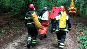 Cade dalla mountain bike, soccorsa sul Monte Linari