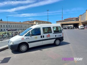 Guasto alla linea elettrica: irraggiungibili numeri e app del taxi 4390