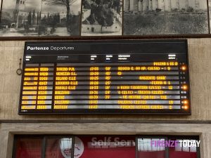 Treni: maxi ritardi, coinvolti regionali e alta velocità / FOTO