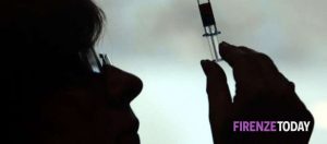Virus sinciziale, manca il farmaco e slitta la campagna vaccinale per i bambini