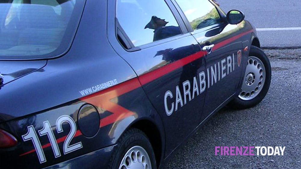 Scontri tra tifosi allo stadio: partita interrotta