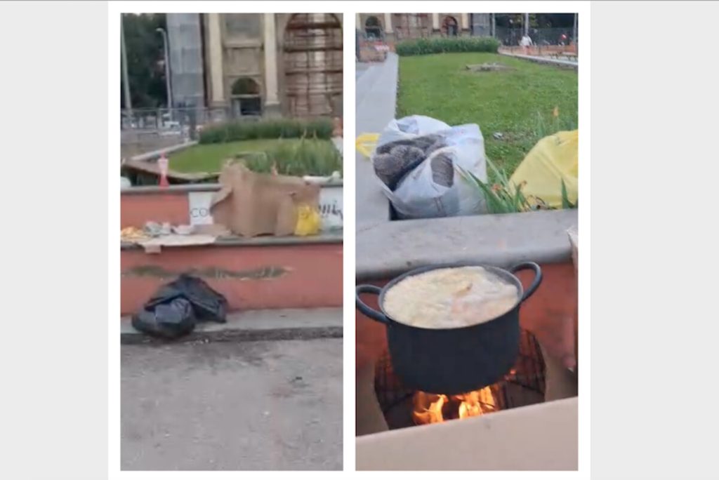 Piazza della Libertà, falò al Parterre: "Così si fanno il bollito" / LE IMMAGINI