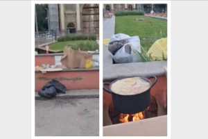 Piazza della Libertà, falò al Parterre: "Così si fanno il bollito" / LE IMMAGINI