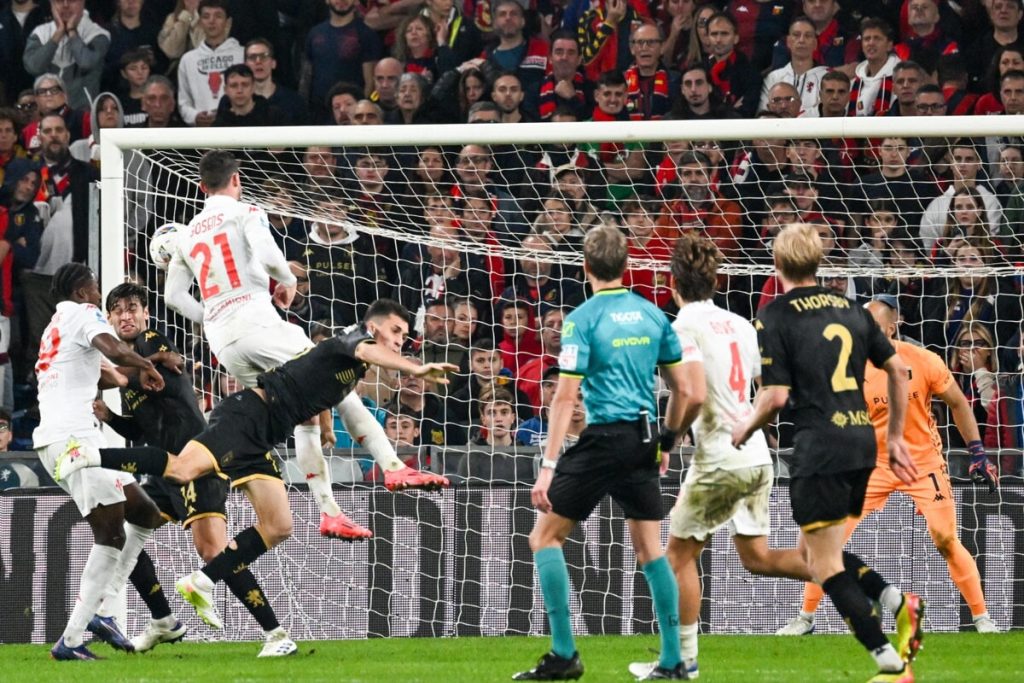 Genoa-Fiorentina 0-1: ai viola basta un gol di Gosens per sbancare Marassi