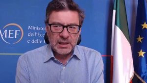 Giorgetti: “No a nuove tasse in manovra. Se dai colleghi non arrivano proposte sui tagli, decido io”