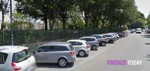 Lungarno Santa Rosa: sorpresi mentre tentano di rubare su un’auto 