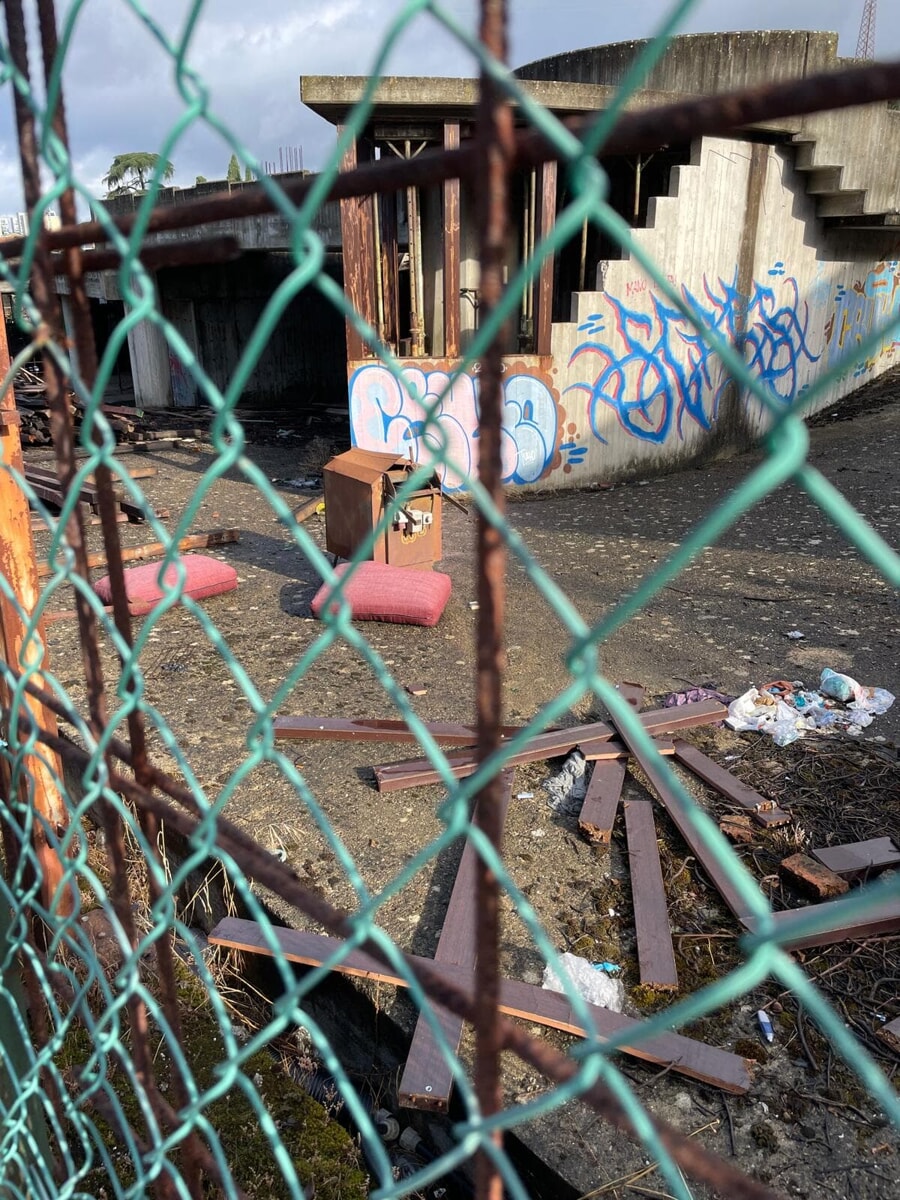 Mostro del Poggetto, i residenti: “Abbandonato e terra di spaccio”