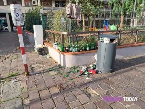 Giardini di via Galliano, uomo con ferita sanguinante alla testa: "Mi hanno derubato"