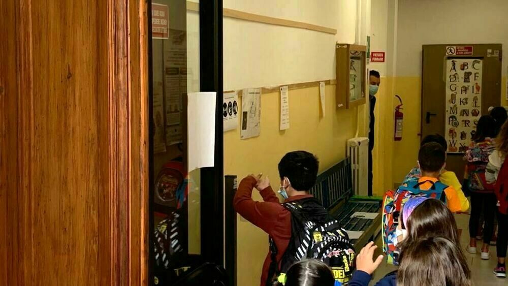 Scuola, Flc-Cgil: “L’Ufficio regionale assegni il personale Ata agli istituti”